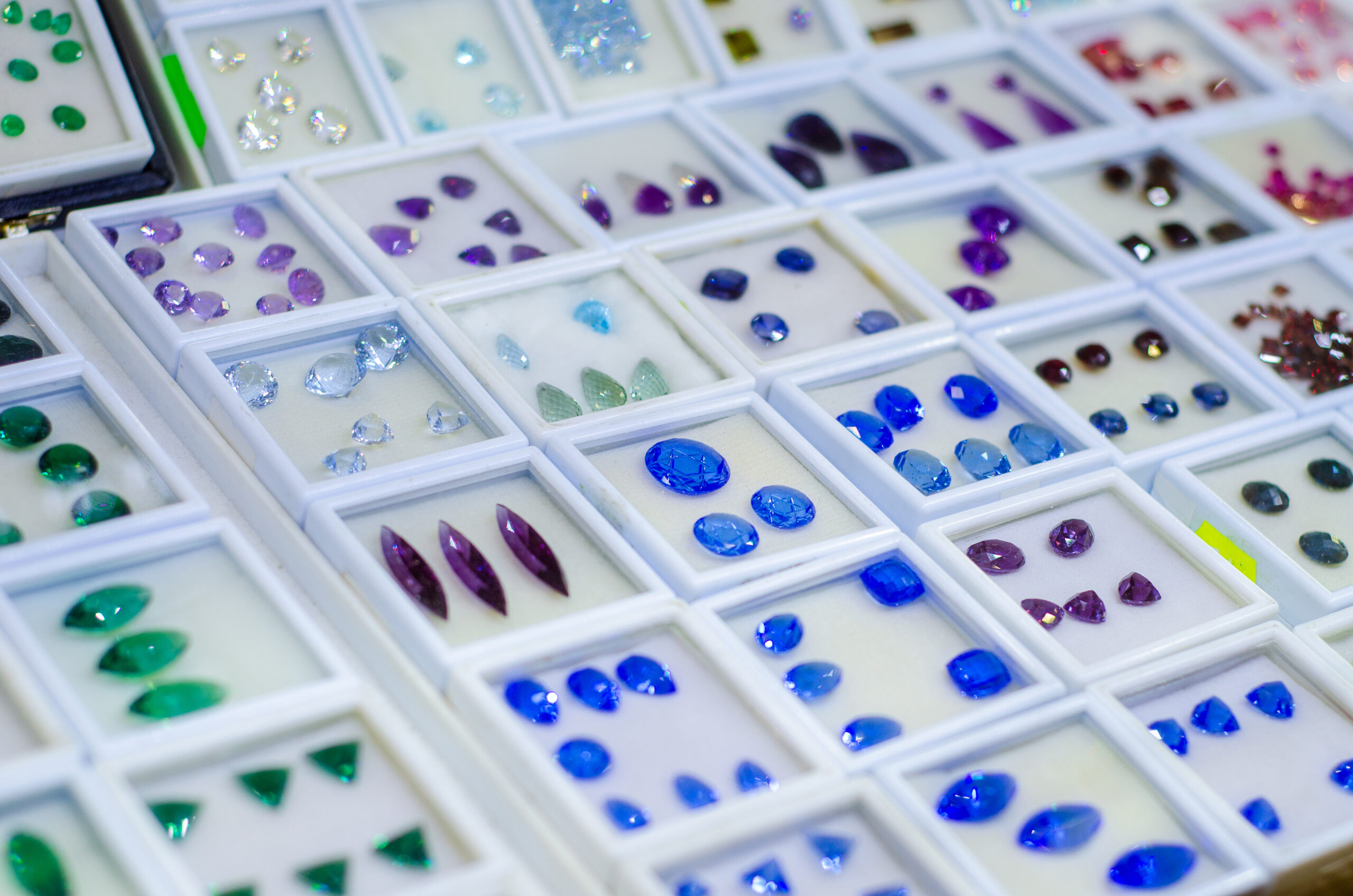 さまざまな宝石